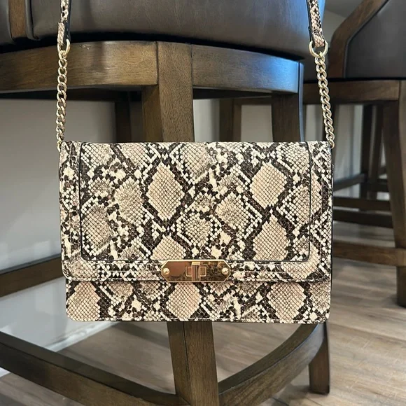 A New Day Snakeskin print handbag and matching wallet! - Picture 2 of 12
